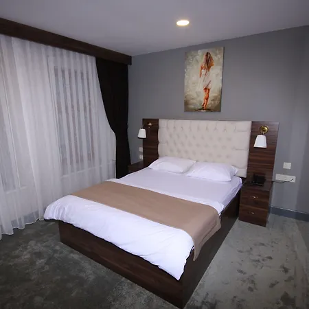 Karakoey Hotel 2*