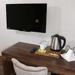 Karakoey Hotel 2*
